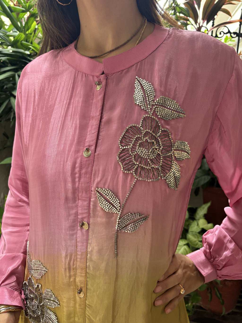 Sleek Ombre Finish with Detailed 'Jaal' Embroidery
